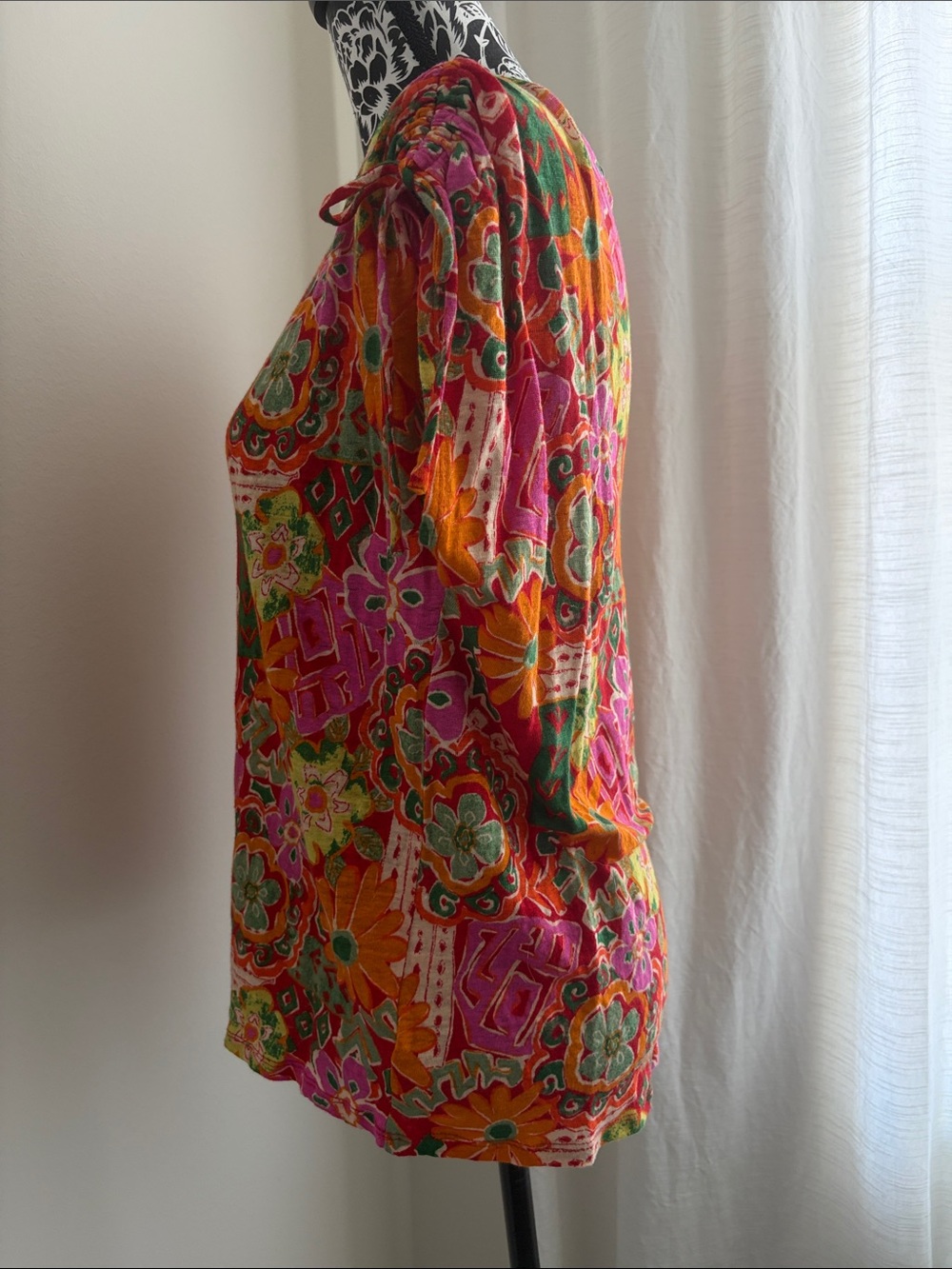 Nicole Miller Linen Multicolor Floral Short-Sleeve Blouse - Picture 3 of 7